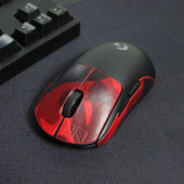 Vezeték nélküli egér csúszásgátló matricával