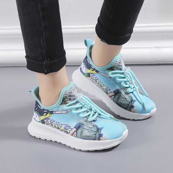 Aktuális gyerek tornacipő fiúknak nyakkendővel