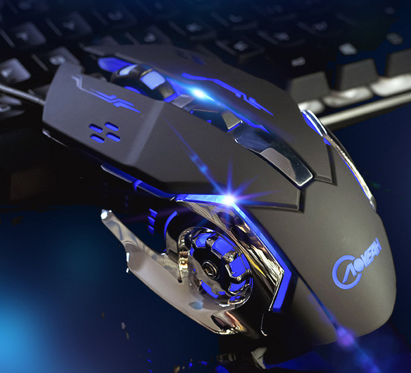 Apgaismota pele ar kabeli un 6 pogām