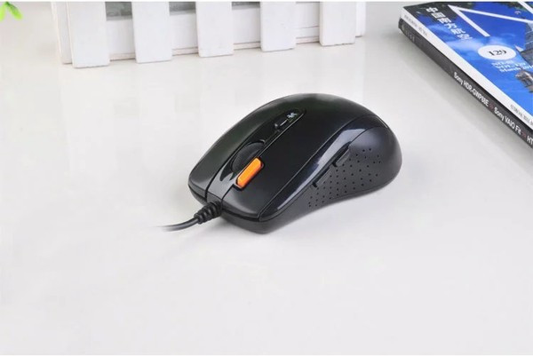 Shuangfeiyan N-70FX melna kabeļa pele ar 7 taustiņiem