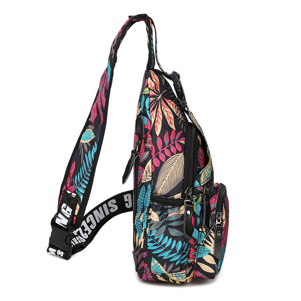 Kis hátizsák egy tablettapánttal