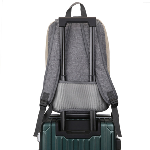 Водоустойчива олекотена раница за лаптоп