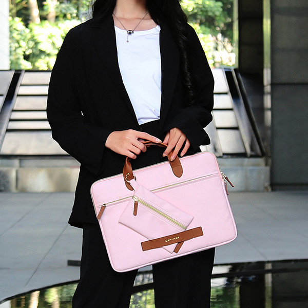 Öko-nahast valmistatud käsikott 15,6-tollisele sülearvutile koos ümbrisega