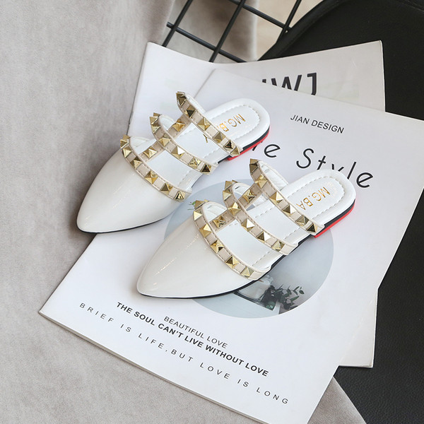 Stilīgas bērnu čības meitenēm smails modelis ar metāla cilpiņām