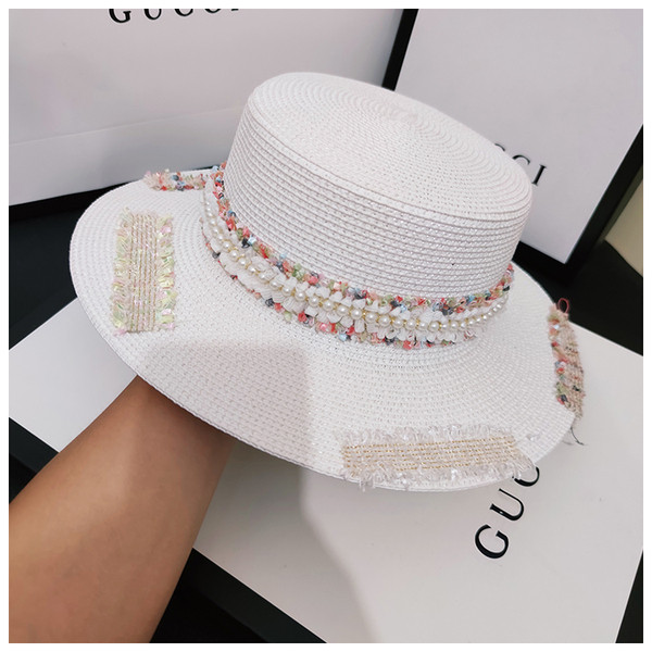 Pärlite ja tikanditega suvemüts