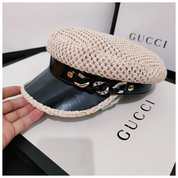 Hálós női sapka napellenzővel és fém elemmel