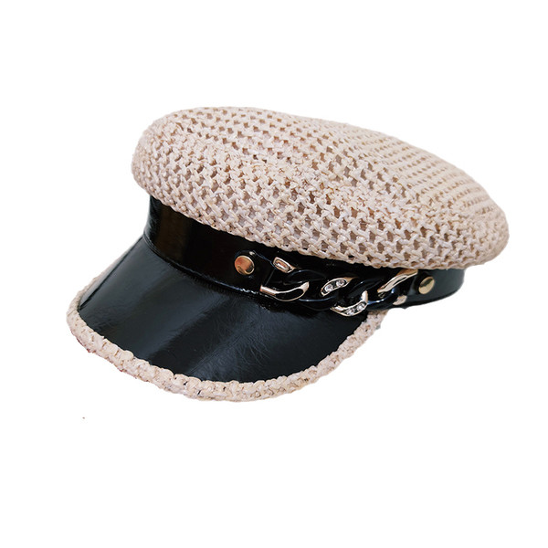 Hálós női sapka napellenzővel és fém elemmel