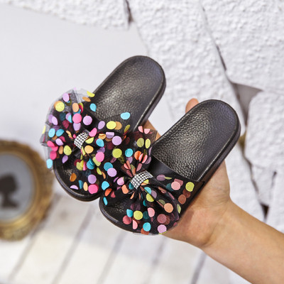 Alkalmi gyerekpapucs lányoknak színes szalaggal