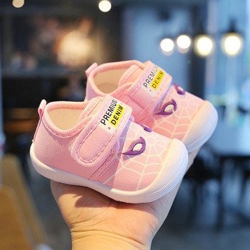Ежедневни бебешки обувки с лепенка