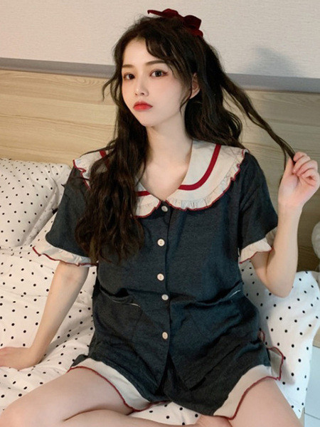 Dvodijelna ljetna ženska pidžama s kratkim rukavima i gumbima