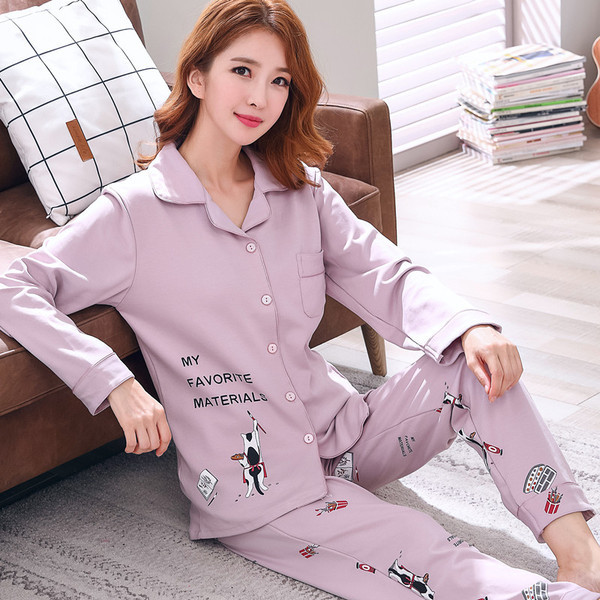 Női pizsama két részből, többféle alkalmazással