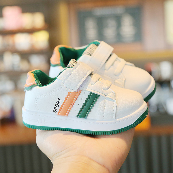 Kleebiste ja lipsudega beebitossud poistele ja tüdrukutele