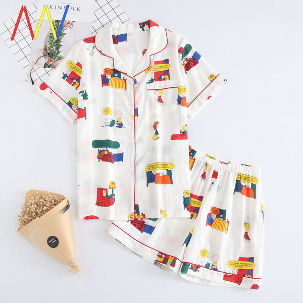 Ženska pidžama s kratkim rukavima i džepom