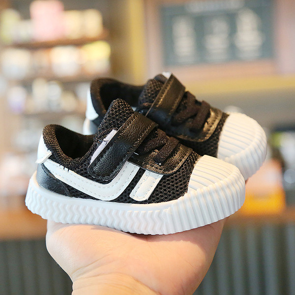 Matricás baba tornacipő fiúknak és lányoknak