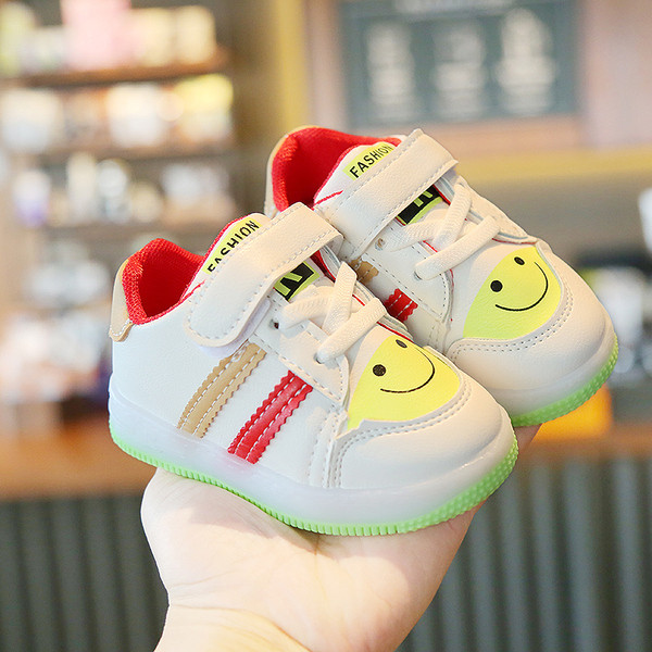 Baba tornacipő lányoknak és fiúknak