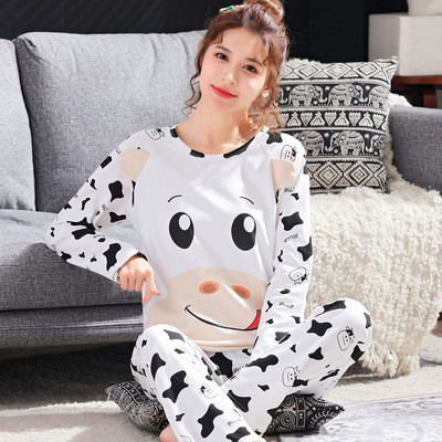 Naiste pikkade varrukatega aplikatsiooniga pidžaamad - mitu mudelit