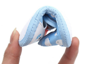 Бебешки обувки с лепенка и апликация