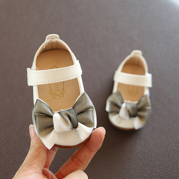 Moodsad paelaga beebikingad tüdrukutele