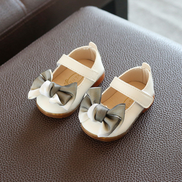 Moodsad paelaga beebikingad tüdrukutele