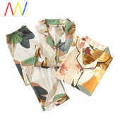 Naiste luksuslik pikkade varrukatega pidžaamad