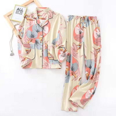 Naiste luksuslik pikkade varrukatega pidžaamad