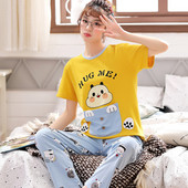 Naiste kaasaegsed pidžaamad värvirakendusega - mitu mudelit