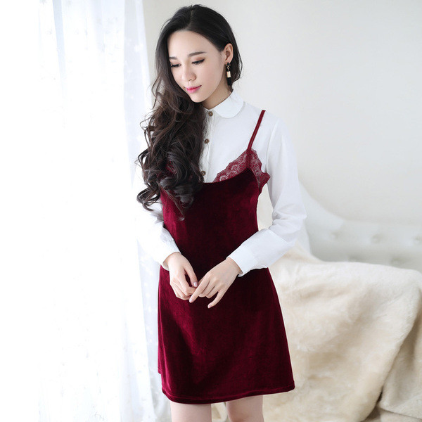 Peenikeste rihmade ja pitsiga Burgundia värvi sametest naiste öösärk