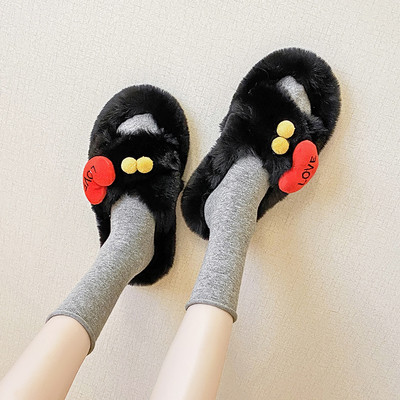 3D elementidega plüüsis naiste sussid