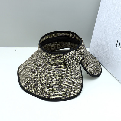 Stílusos női félig nyitott sapka