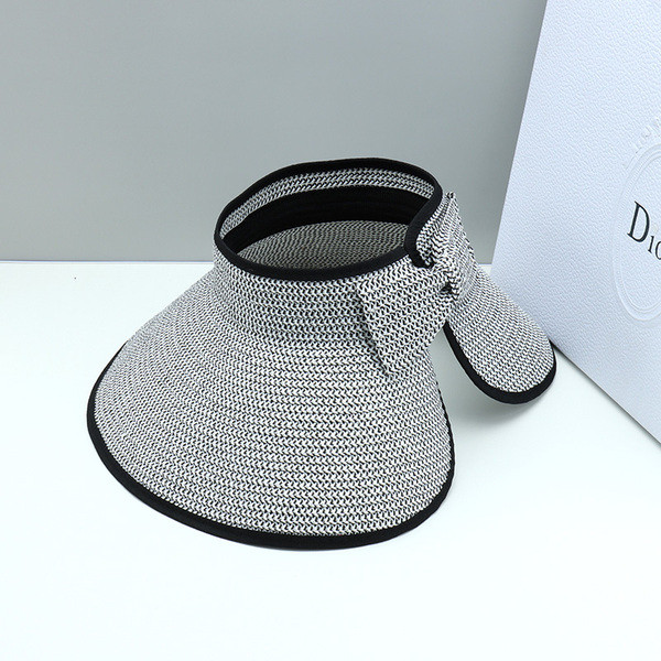 Stílusos női félig nyitott sapka