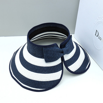 Stílusos, csíkos női napellenző