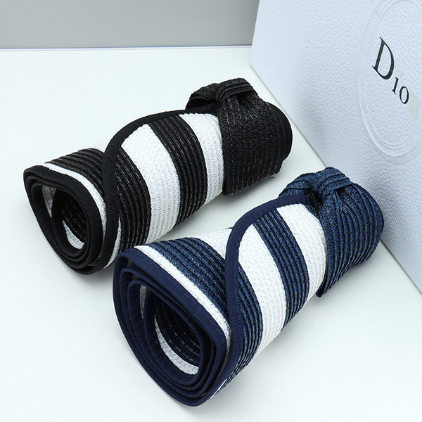 Stílusos, csíkos női napellenző