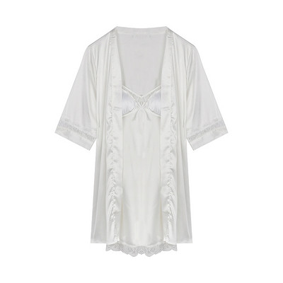 Ženski satenski set koji uključuje spavaćicu i kućni ogrtač s čipkom