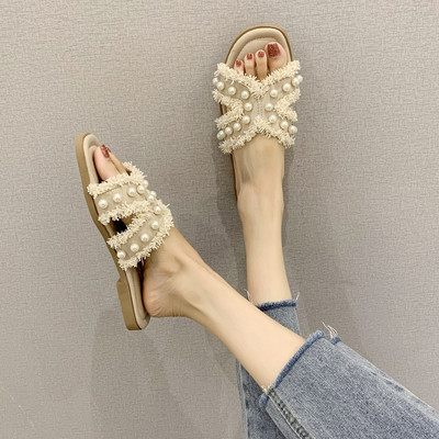 Modern női papucs gyöngyökkel