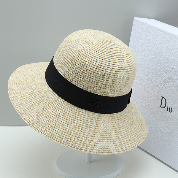Modern női sapka, amely alkalmas a strandra