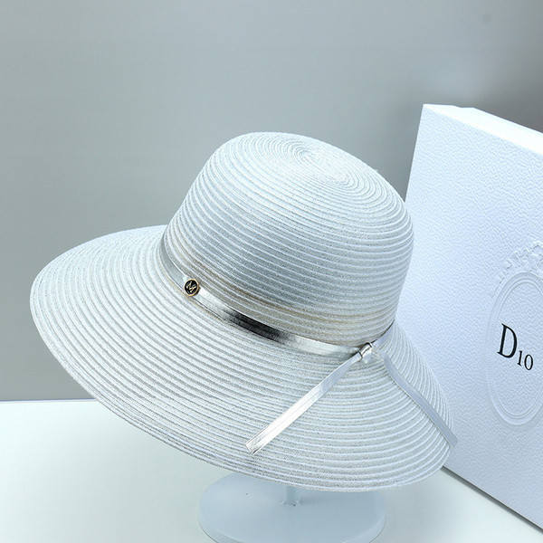 Stiilne naiste müts, mis sobib randa