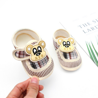 Бебешки обувки с 3D елемент и лепенка