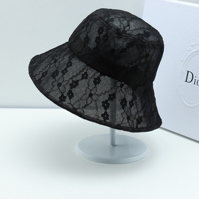 Ženska moderna kapa od čipke