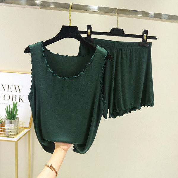 Moteriška vasarinė pižama, įskaitant apatinę kelnaitę ir šortus