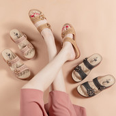 Női alkalmi papucs 3D díszítéssel