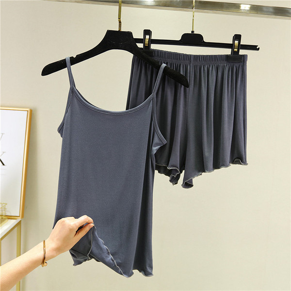 Dviejų dalių moteriška pižama plonais petnešėlėmis