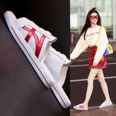 Eko bőrből készült alkalmi női papucs fűzős