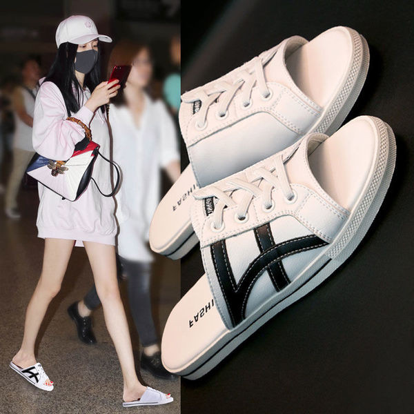 Eko bőrből készült alkalmi női papucs fűzős