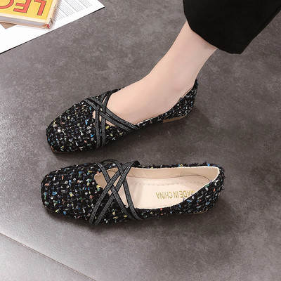 Lapos talpú női alkalmi cipő