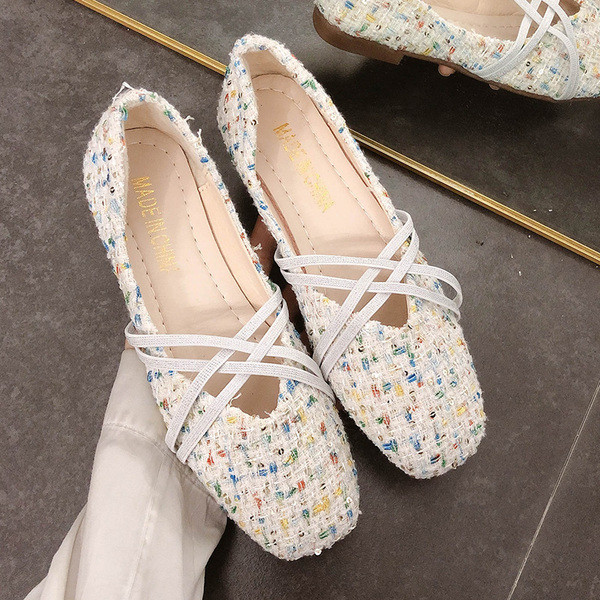 Lapos talpú női alkalmi cipő