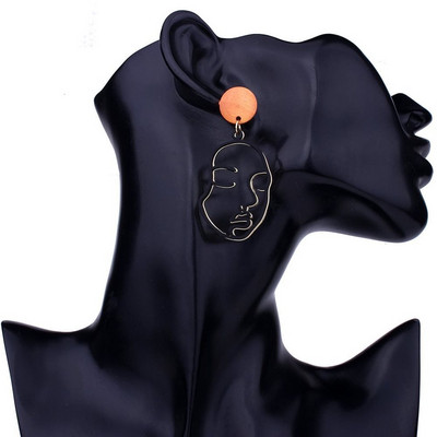 Moderne viseće naušnice u obliku lica