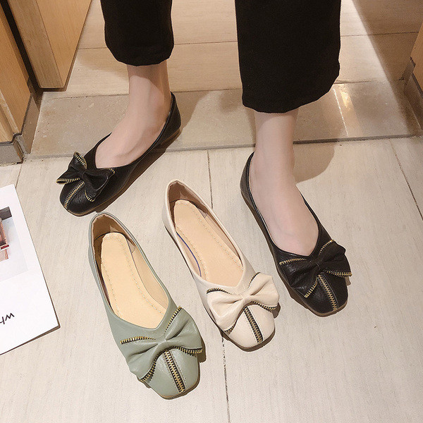 Ženske kožne cipele s ravnim potplatom i trakom