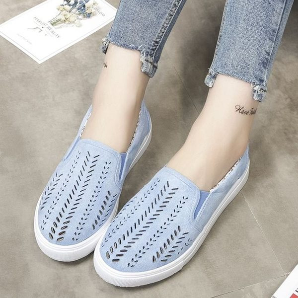 Női alkalmi cipők perforált bőrrel - nagy számok