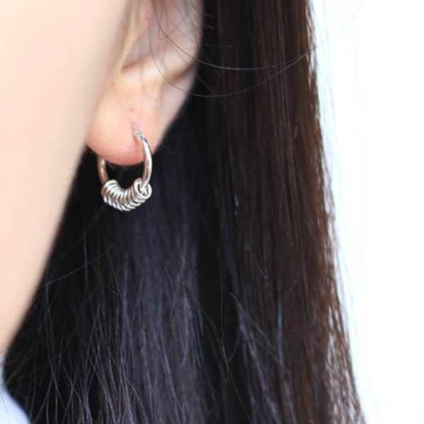 Női fülbevaló-gyűrű ezüst színben