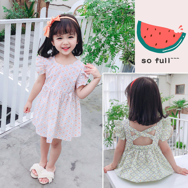 Modern gyerekruha kerek nyakkivágással és fürtökkel